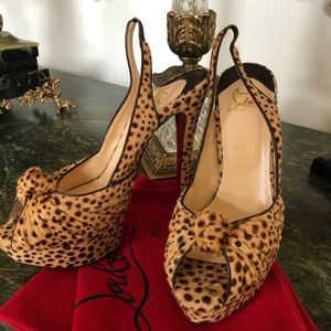 Authentic Christian Louboutin Jenny 41
